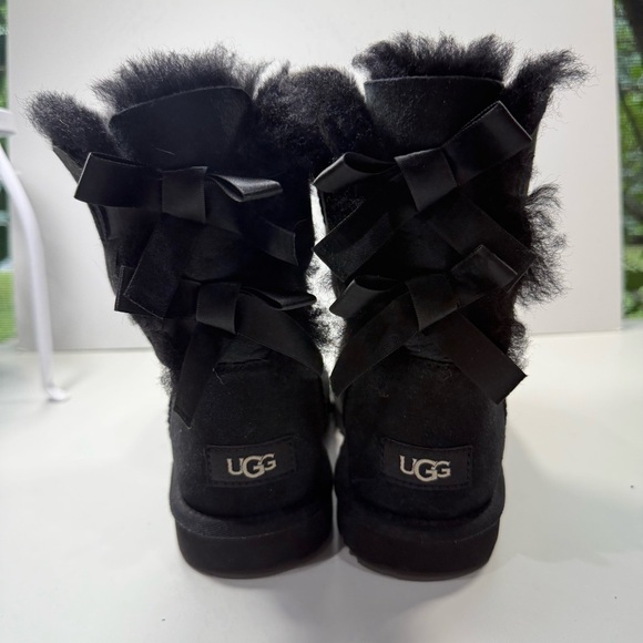 UGG Bailey Black Bow Slip On Boots - Picture 3 of 12